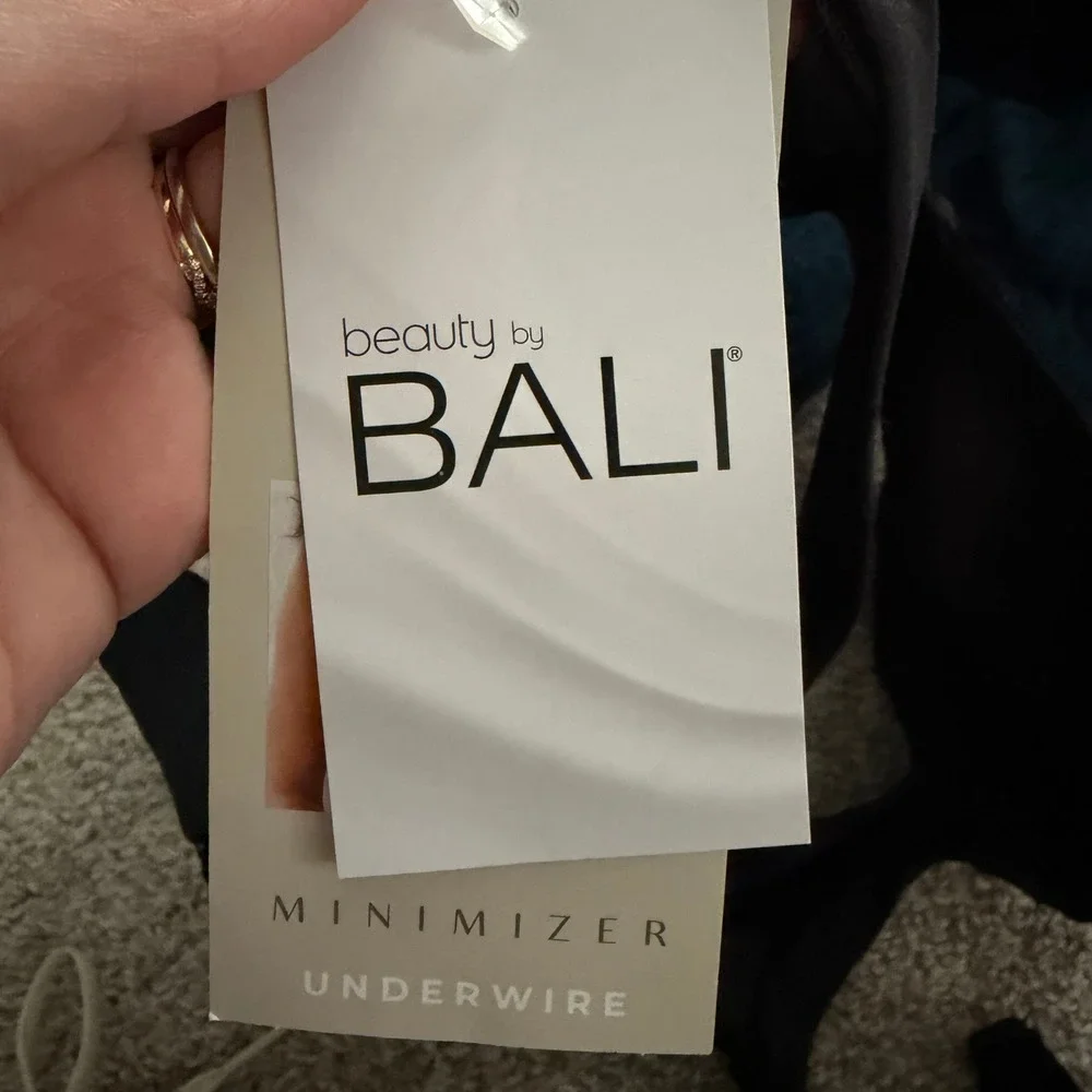 Bali Women Tailored Underwire Minimizer Full Coverage Bra Black 36DD No-Slip NWT
